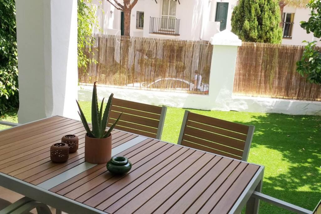 Holiday home Nueva Andalucia Golf, Sun & Relax